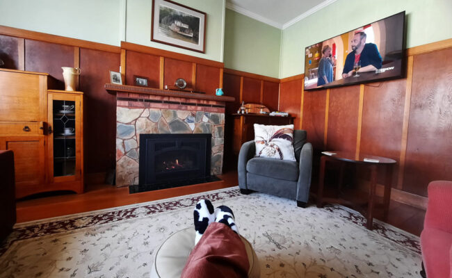 Geelong-BandB-Lawsons-Cottage-Fire-Place-